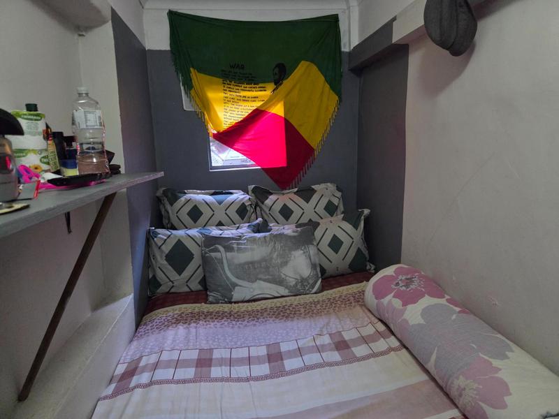 2 Bedroom Property for Sale in Zonnebloem Western Cape
